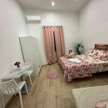 Angolo Paradiso Bed & Breakfast Наполи Екстериор снимка